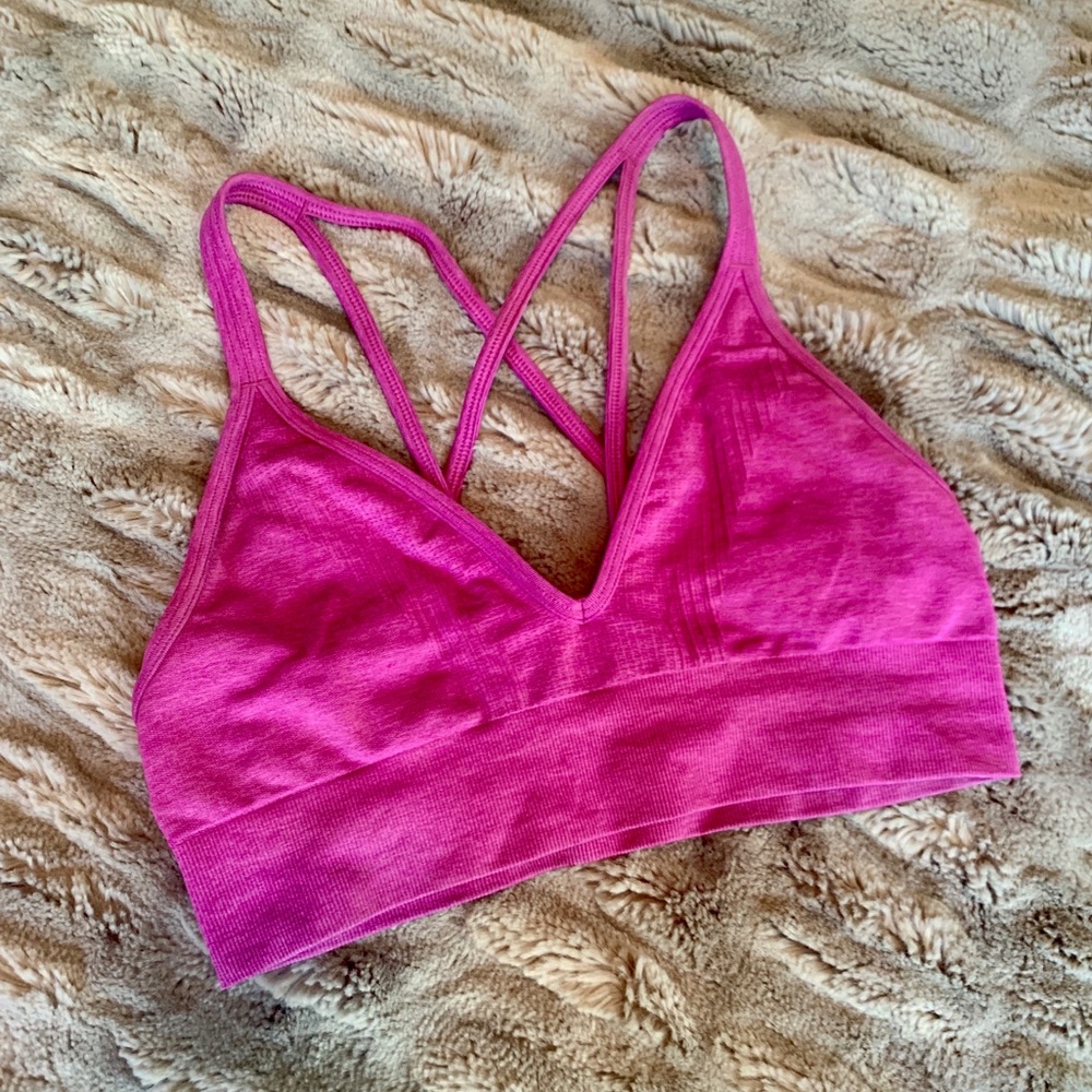 Lululemon sports bra